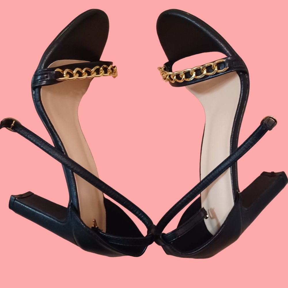 No Brand Black Faux Leather Open Toe Sandals Size 39